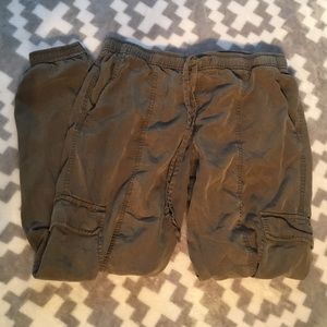 Olive green high waisted cargo pant